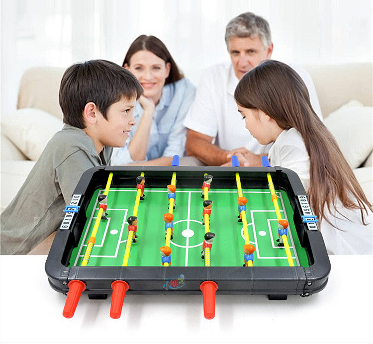 Multiplayer Tischfussballspiel – Fussball-Match für Jungen